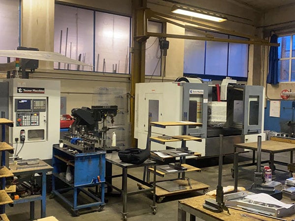 officina-meccanica-per-carpenteria-alto-reno-terme